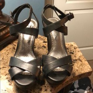 Gianni bini black wedges